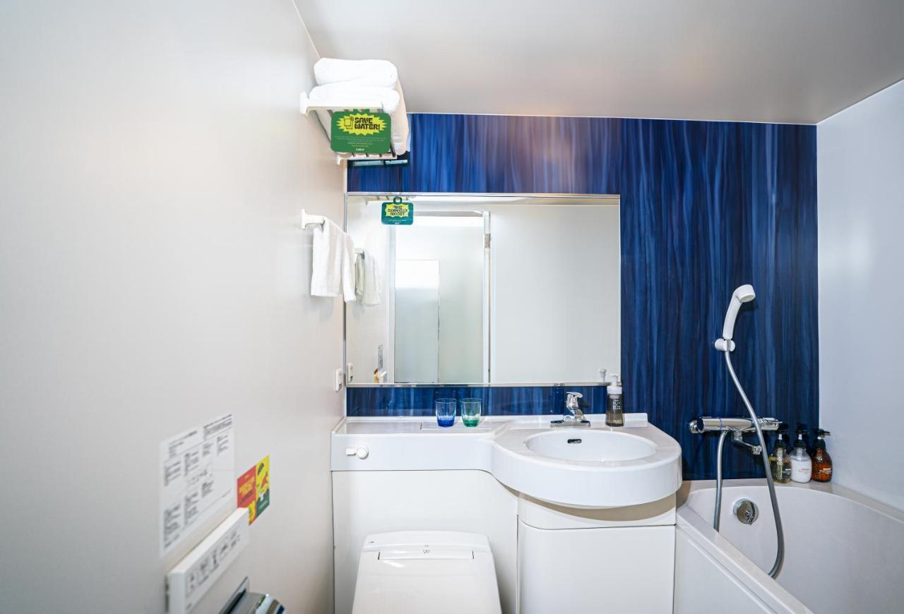 فندق Lub D Osaka Honmachi - Near Dotonbori & Next To Hommachi Station المظهر الخارجي الصورة